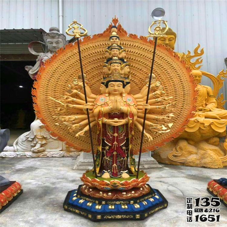 寺庙景区玻璃钢漆金大型景观千手观音雕塑 寺庙景区玻璃钢漆金大型景观千手观音雕塑