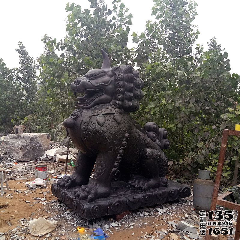 公园摆放的坐着的玻璃钢仿铜喷漆獬豸雕塑 公园摆放的坐着的玻璃钢仿铜喷漆獬豸雕塑