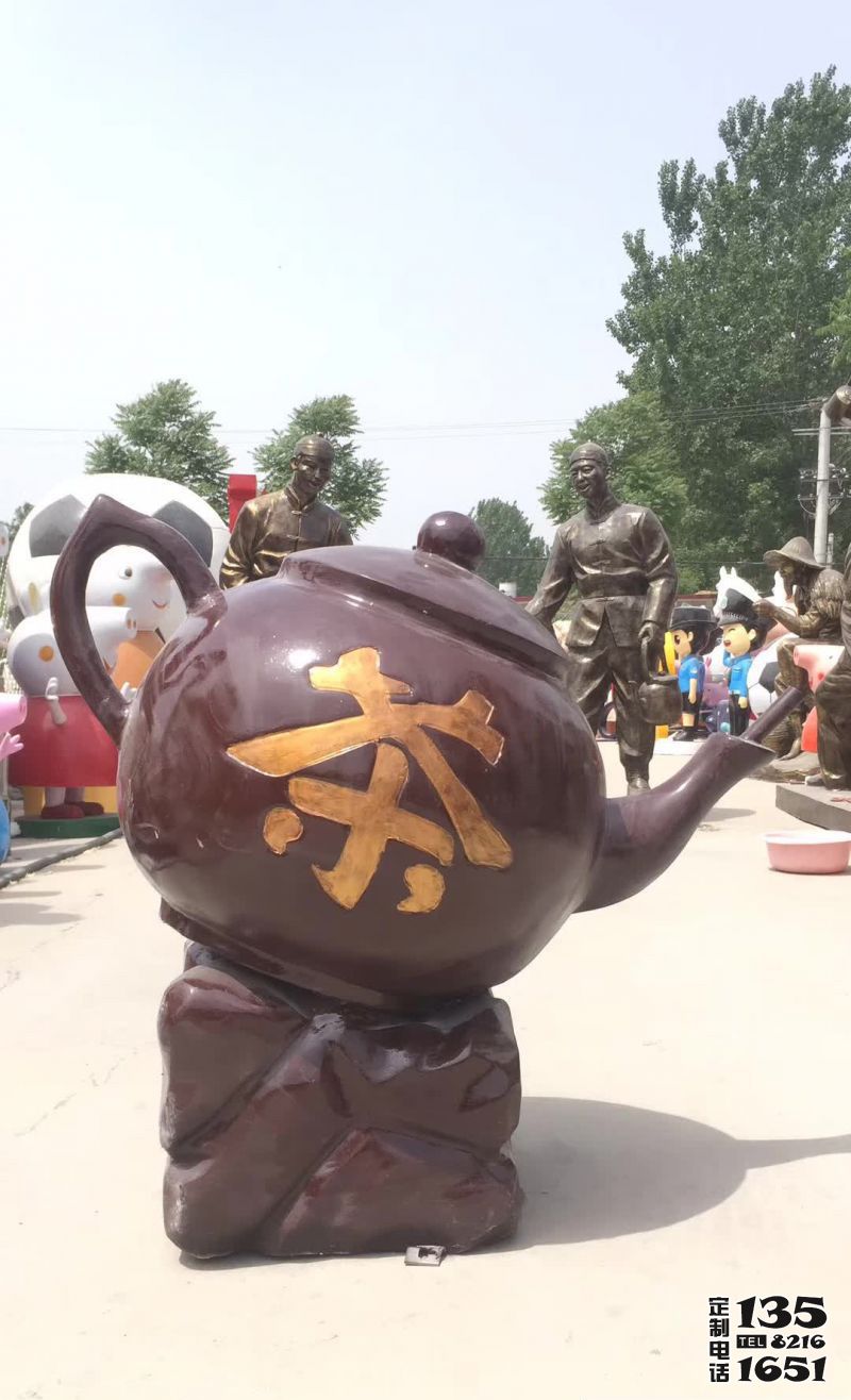 景区玻璃钢彩绘创意茶天壶雕塑 景区玻璃钢彩绘创意茶天壶雕塑