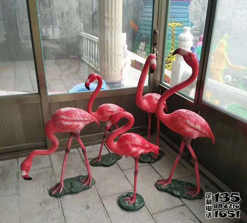 动物园玻璃钢彩绘仿真动物火烈鸟雕塑 动物园玻璃钢彩绘仿真动物火烈鸟雕塑