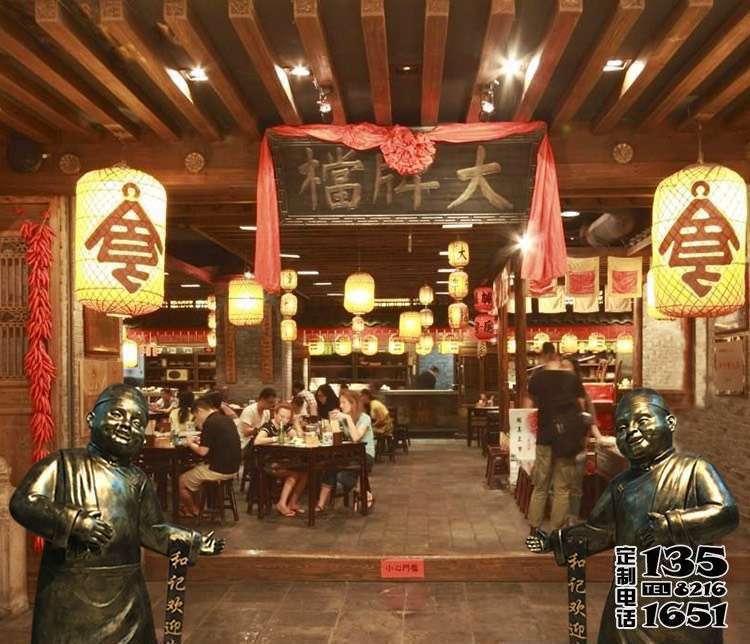 饭店档迎宾店小二玻璃钢仿铜雕塑 饭店档迎宾店小二玻璃钢仿铜雕塑