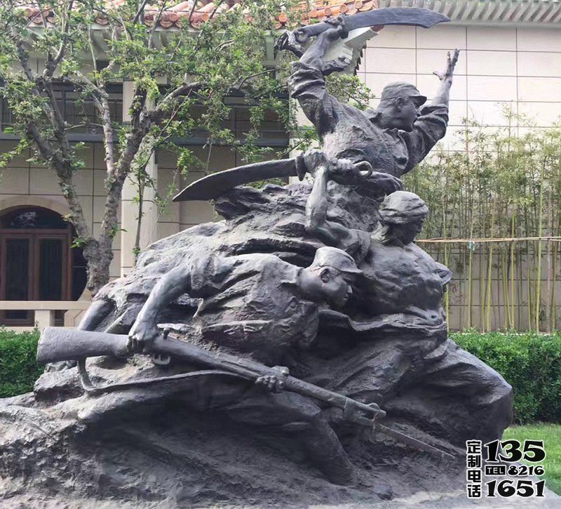 景区玻璃钢仿铜浴血奋战的八路军战士雕塑 景区玻璃钢仿铜浴血奋战的八路军战士雕塑
