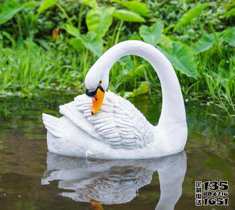 池塘湖边游泳的玻璃钢仿真天鹅雕塑 池塘湖边游泳的玻璃钢仿真天鹅雕塑