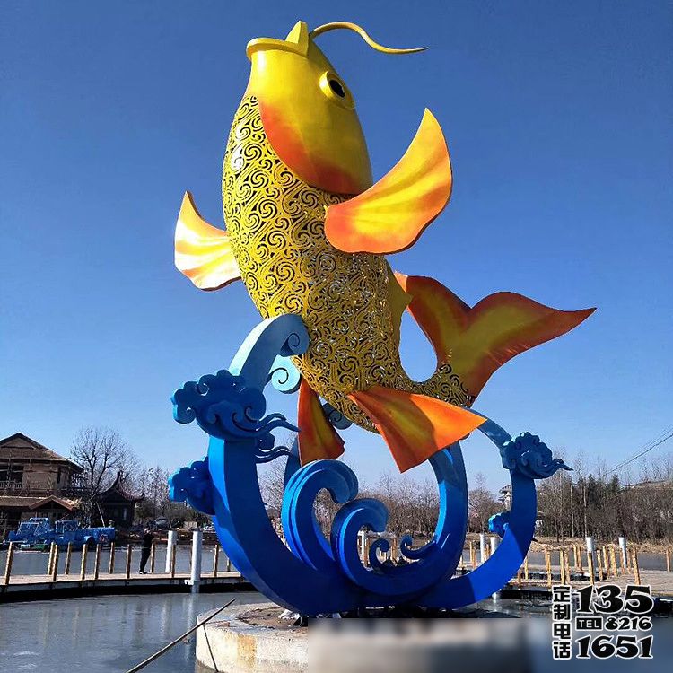 户外广场水景大型彩绘玻璃钢鱼雕塑 户外广场水景大型彩绘玻璃钢鱼雕塑