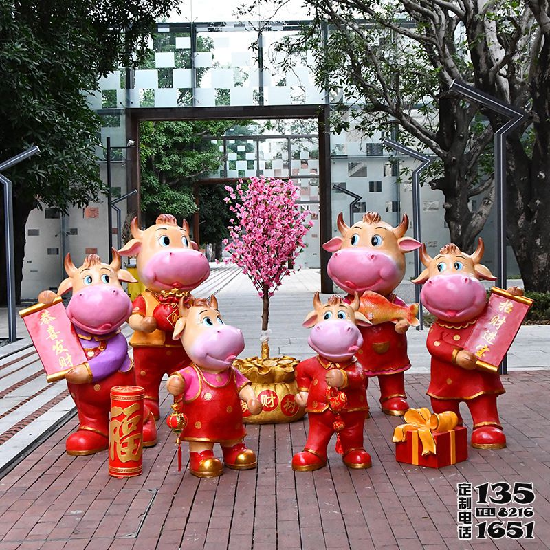 玻璃钢彩绘卡通商场新年创意小牛雕塑 玻璃钢彩绘卡通商场新年创意小牛雕塑