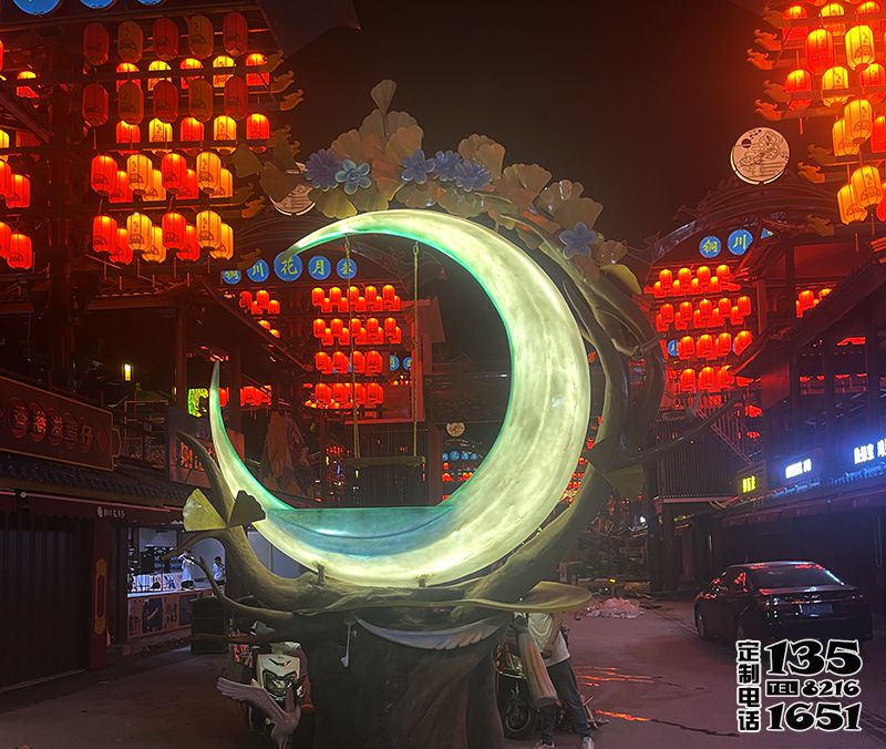 玻璃钢法院月亮景观雕塑 玻璃钢法院月亮景观雕塑