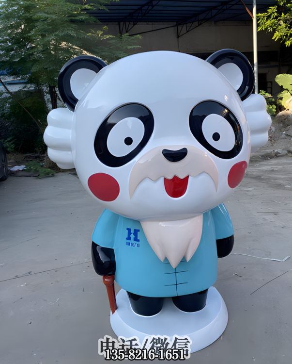 玻璃钢卡通熊猫爷爷雕塑 玻璃钢卡通熊猫爷爷雕塑