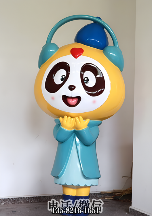 听歌的熊猫(女)雕塑公仔 听歌的熊猫(女)雕塑公仔